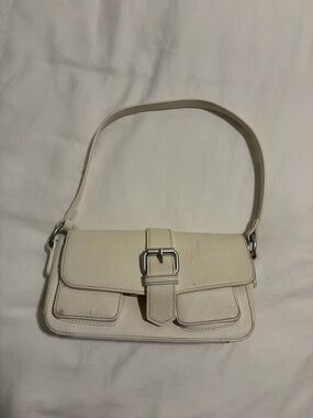 Brandy Melville buckle shoulder bag
